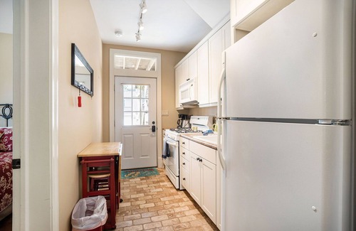 South Haven Apartment | Michiana Apartment #1 Beautiful Beach Abode! One queen bedroom. One bath.