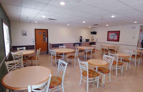 Juarez Municipality Hotel | Microtel Inn and Suites by Wyndham Ciudad Juarez, US Consulate