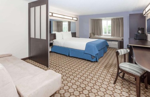 Elkhart Hotel | Microtel Inn and Suites Elkhart