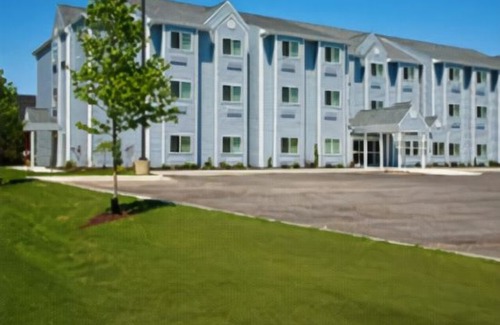 Elkhart Hotel | Microtel Inn and Suites Elkhart