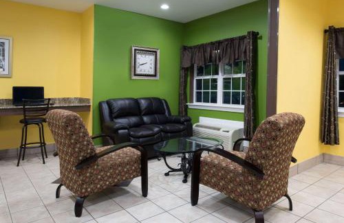 Rogers Hotel | Microtel Inn by Wyndham Rogers
