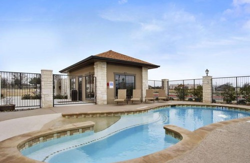 Round Rock Hotel | Microtel Inn & Suites by Wyndham Round Rock