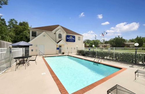Ponchatoula Hotel | Microtel Inn & Suites by Wyndham Ponchatoula/Hammond