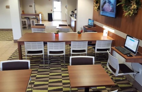 Bellevue Hotel | Microtel Inn & Suites by Wyndham Bellevue