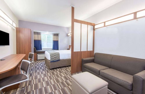 Cadiz Hotel | Microtel Inn & Suites By Wyndham Cadiz