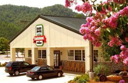 Cherokee Hotel | Microtel Inn & Suites by Wyndham Cherokee