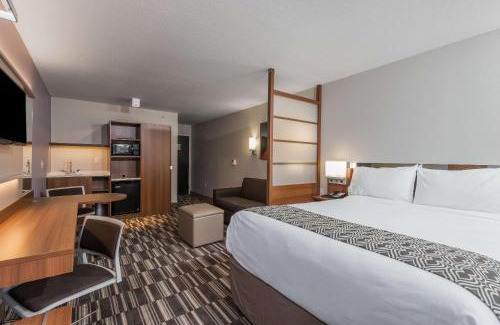 Altoona Hotel | Microtel Inn & Suites by Wyndham Altoona