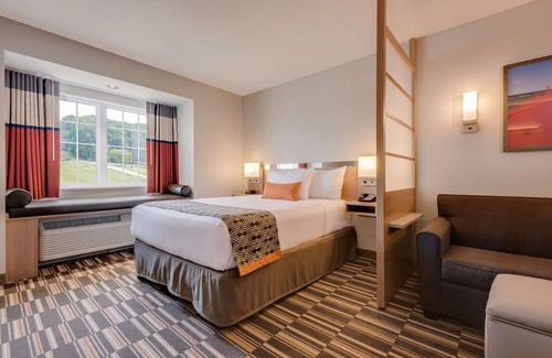 Clarion Hotel | Microtel Inn & Suites by Wyndham Clarion