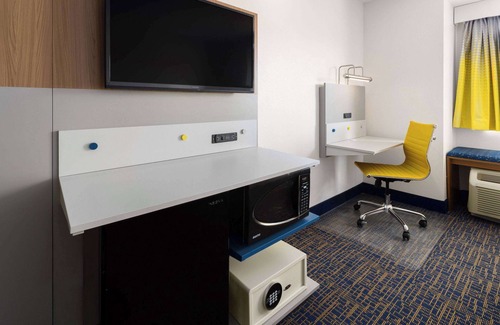 Dover Hotel | Microtel Inn & Suites by Wyndham Dover