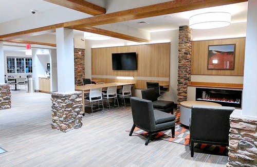 Clarion Hotel | Microtel Inn & Suites by Wyndham Clarion