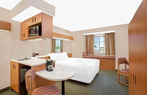 Colfax Hotel | Microtel Inn & Suites by Wyndham Colfax