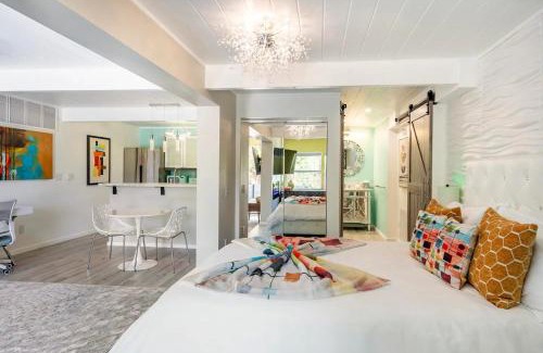 San Rafael Apartment | Mid-Century Luxury Suite - Marin Stay Near SF, Napa & Sonoma
