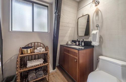 Truckee House | Mid Century Modern A-Frame Cabin at Northstar