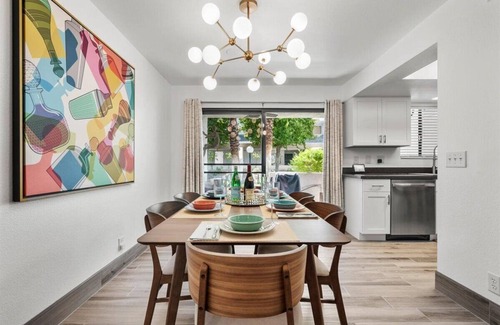 Palm Springs Condo | Mid-Century Modern Condo I King Bed I Pool & Patio