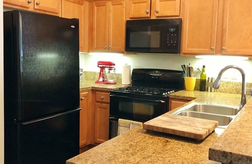 Truckee Condo | Mid term rental on ground floor 2 bedroom garden unit in resort like community.