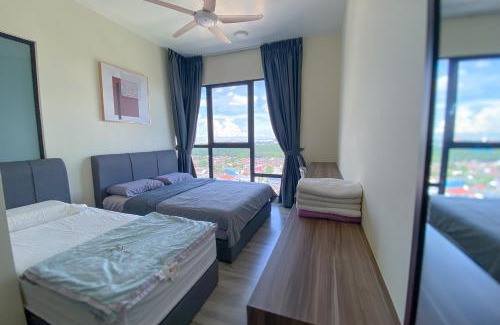 Central District Apartment | Mid Vally Southkey JB, 2BR, WIFI, 7 mins to CIQ , 5-7pax