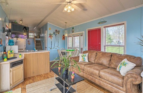 Put-in-Bay Villa | Middle Bass Resort Villa with Grill and Deck!