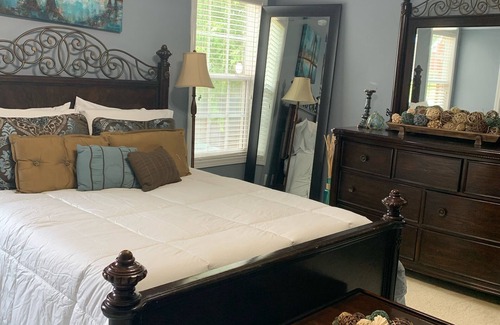 Warner Robins House | Middle GA Getaway/Retreat Location - 5 bedroom Home