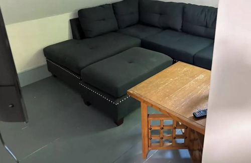 Stockton Springs Apartment | Middle of Everywhere. 3 BR!