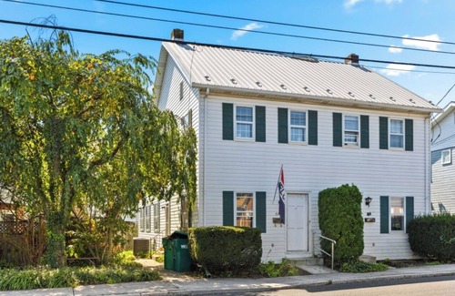 Gettysburg House | Middle St. Retreat a 3-bedroom townhome with AC and WiFi in historic Gettysburg