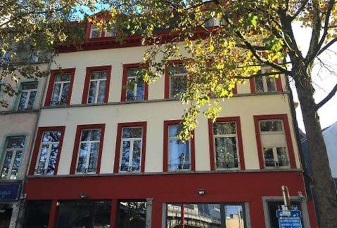 Marolles Hostel | Midi 81 HOSTEL