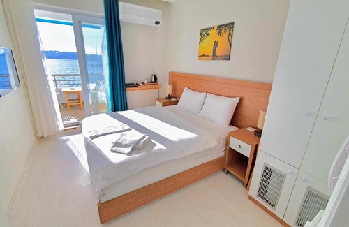 Foca Hotel | Midilli Konak