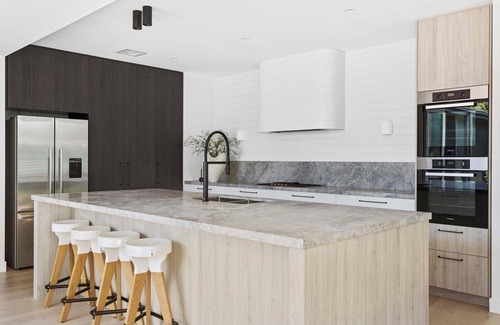 Mount Martha House | Midnight Sands Luxe Beachside Designer with Pool