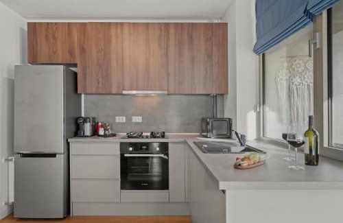 Aviatiei Apartment | Mido Duo in New Building with Parking, Self Check-in and Security