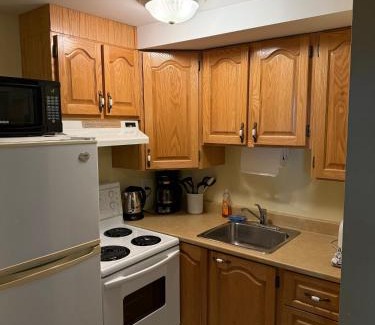 Waterford Valley Apartment | Midstream Manor Unit 1, Studio