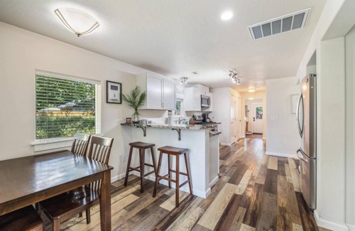 Coeur d'Alene House | Midtown Bungalow, 3 blocks to shops & dining!