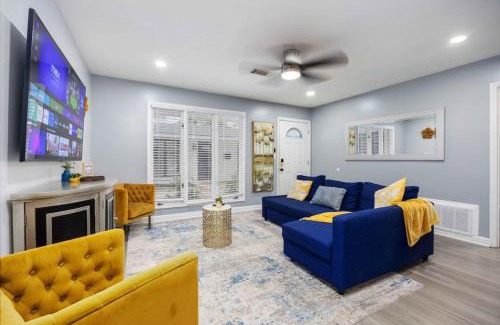 Columbus Apartment | Midtown Modern Apt w Arcade 8 miles to FT Moore