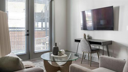 Nashville Apartment | Midtown Nashville Apartments by Landing