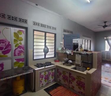 Kuala Selangor House | Miezzan Homestay