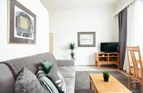 Kluuvi Apartment | Mikonkatu studio next to the Central station