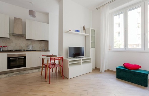 Giambellino House | Milan Savona Area Bright Studio x3