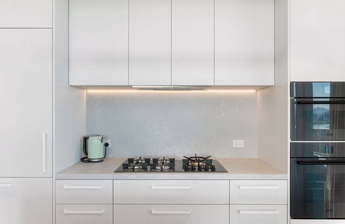 Coolangatta Apartment | Miles at Kirra Point 1406 - Luxury Sub Penthouse on Kirra Beachfront - Linen Provided