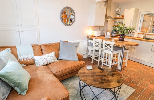 Conwy Cottage | MILLGATE HOUSE, pet friendly, character holiday cottage in Conwy