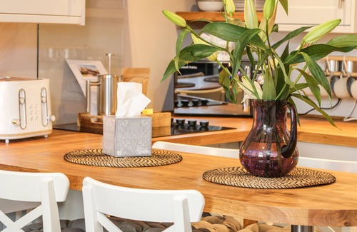 Conwy Cottage | MILLGATE HOUSE, pet friendly, character holiday cottage in Conwy