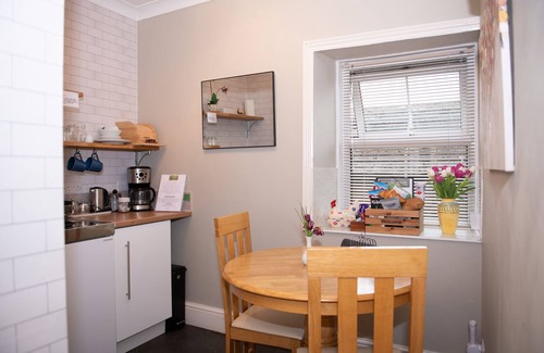 Askrigg Apartment | Milton House Studio Apartment Suites