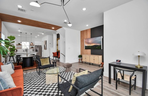 OST - South Union House | Min to Downtown HTX Luxe Escape at Med Center & NRG