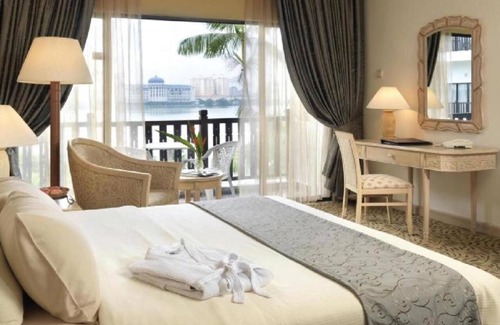 Seri Kembangan Hotel | Mines Beach Resort Hotel