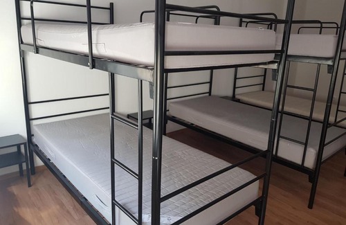 Jezyce Hostel | Mini Hostel Jezyce