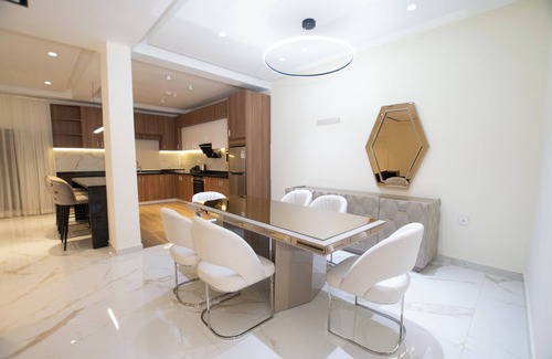 Maitama Hotel | Mini Palace Luxury Suites