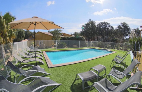 San-Gavino-di-Carbini Villa | Mini semi-detached villa in residence with heated pool, air conditioning and wifi