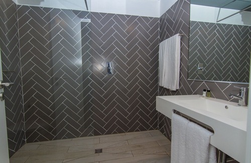 Estombar Apartment | Mini Studio Gramacho Residences I