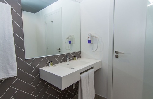 Estombar Apartment | Mini Studio Gramacho Residences I
