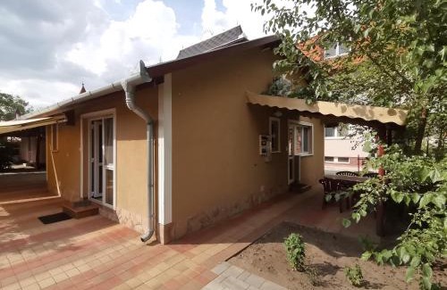 Hajduszoboszlo Apartment | Mini Villa