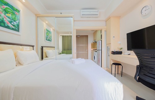 Cikarang Hotel | Minimalist and Comfy Studio The Oasis Cikarang Apartment