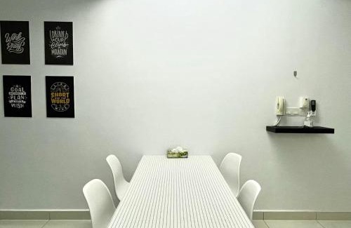 Bandar Baru Bangi Apartment | Minimalist Loft IV @DeCentrum (Wifi/Netflix)