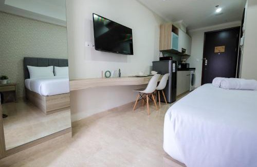 Cikini Apartment | Minimalist Studio Menteng Park Apartment By Travelio